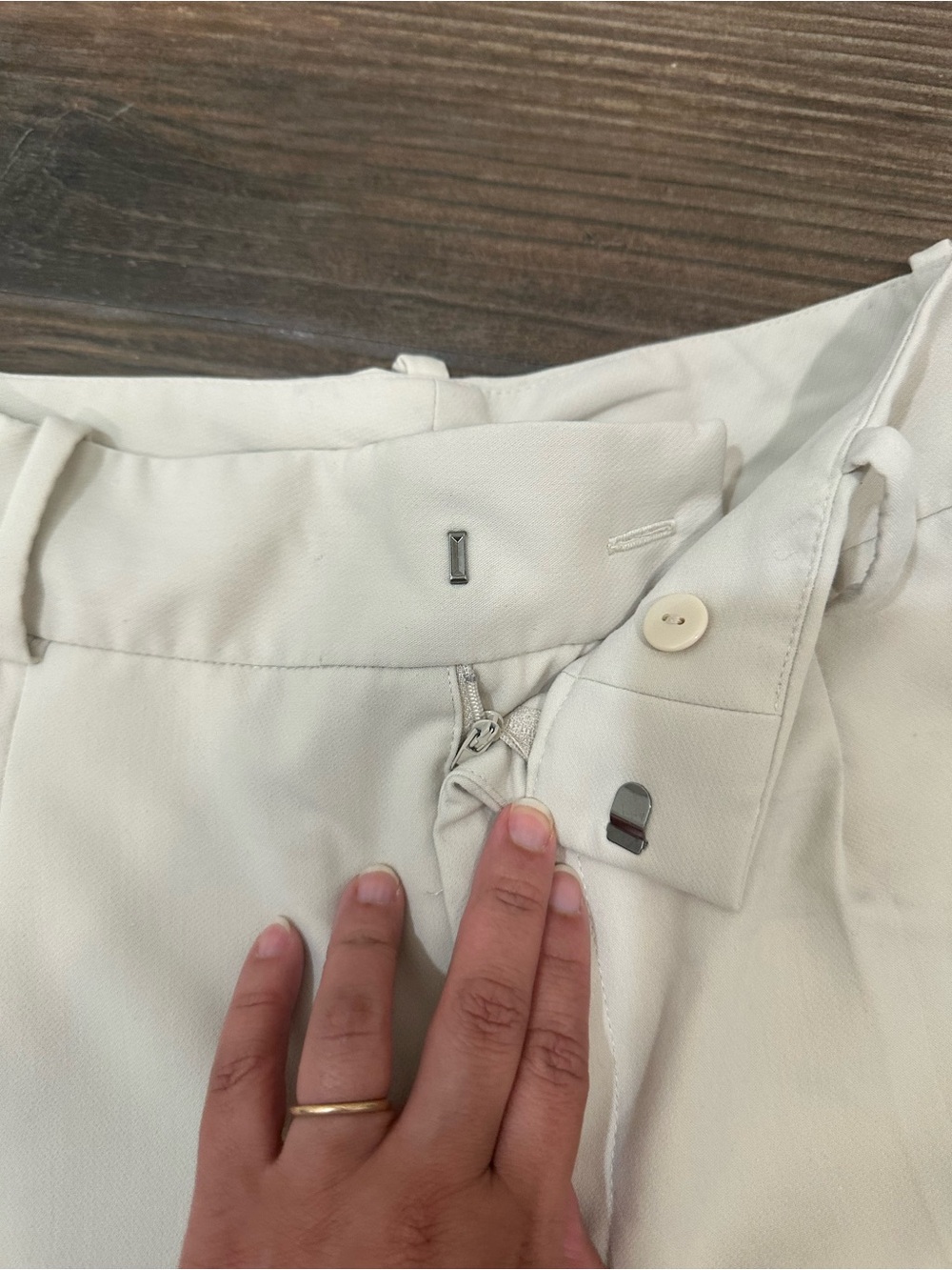 Zara Women's Cream Straight-Leg Trousers - Picture 8 of 14